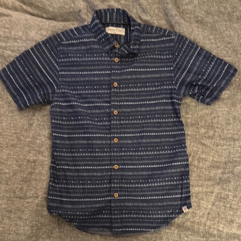 Kids Sovereign Code Navy Button Down Short Sleeved Shirt - Youth 10-12